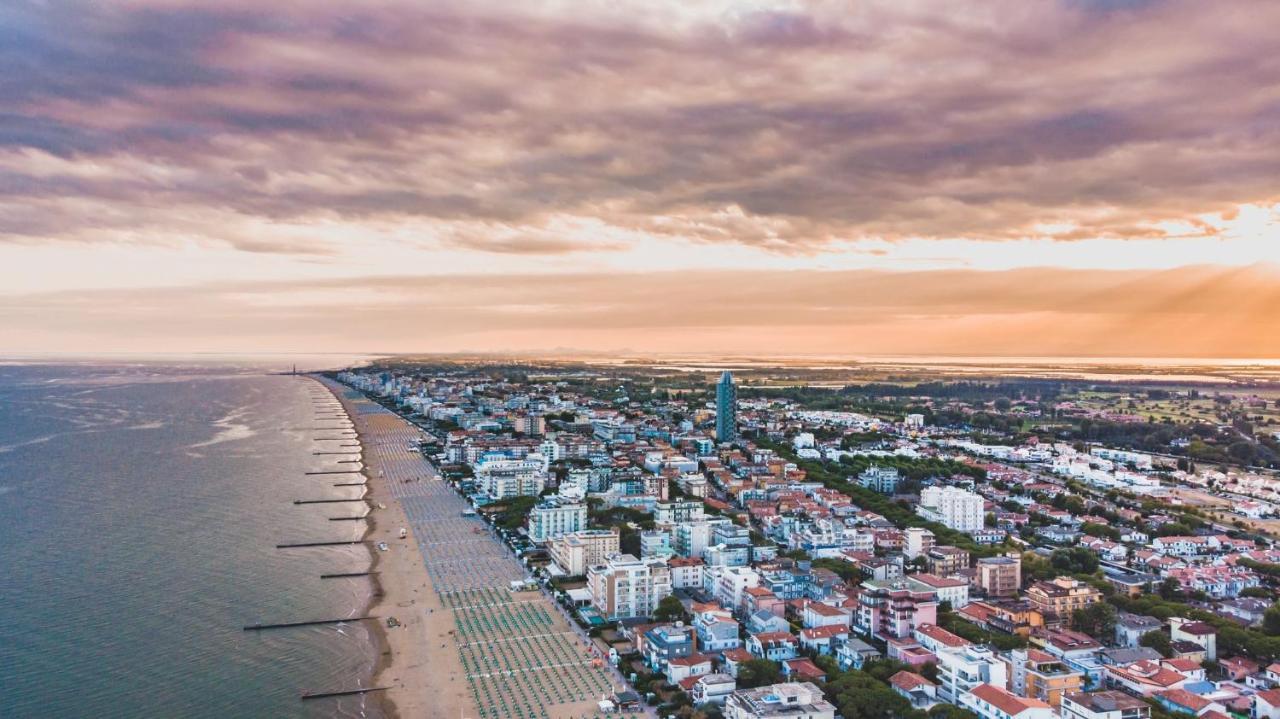 Appartamento Olimpo Carraro Immobiliare Jesolo - Family Apartments Екстериор снимка
